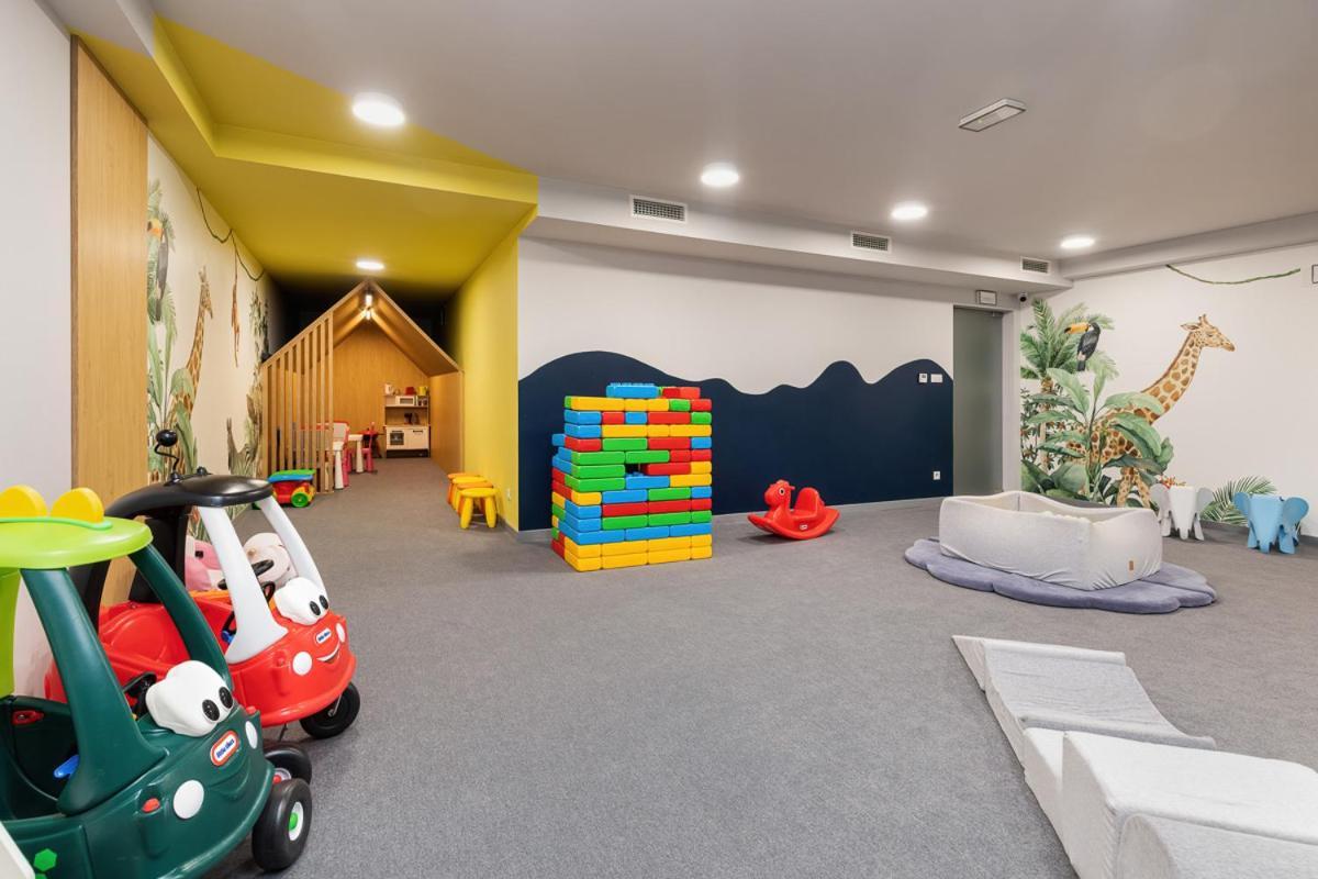 Apartament Holiday 8/25 里沃 外观 照片