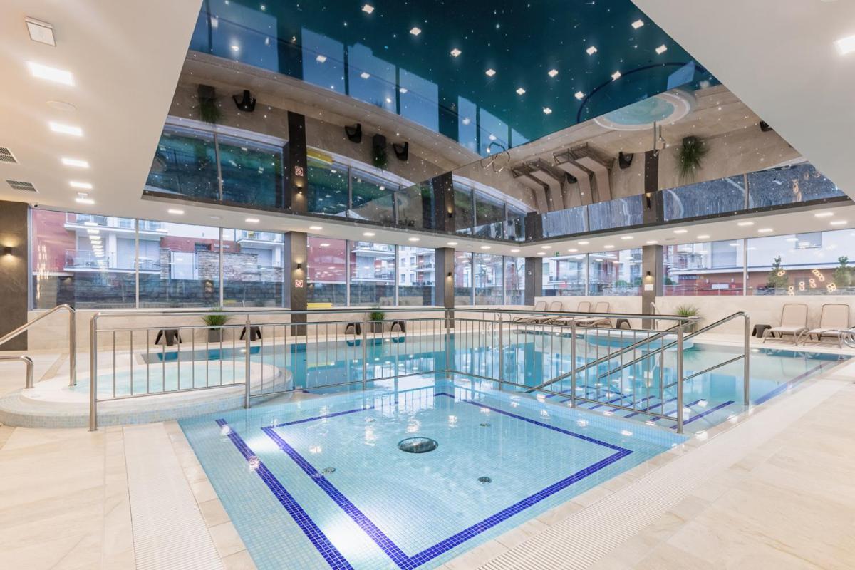 Apartament Holiday 8/25 里沃 外观 照片